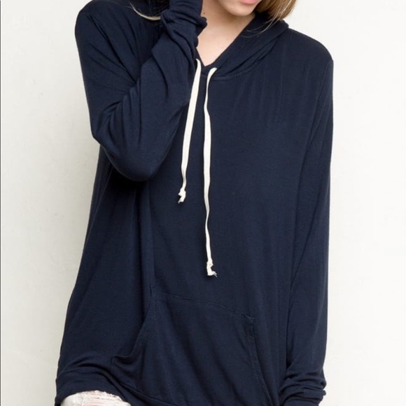 Tops - Brandy Melville Layla Hoodie